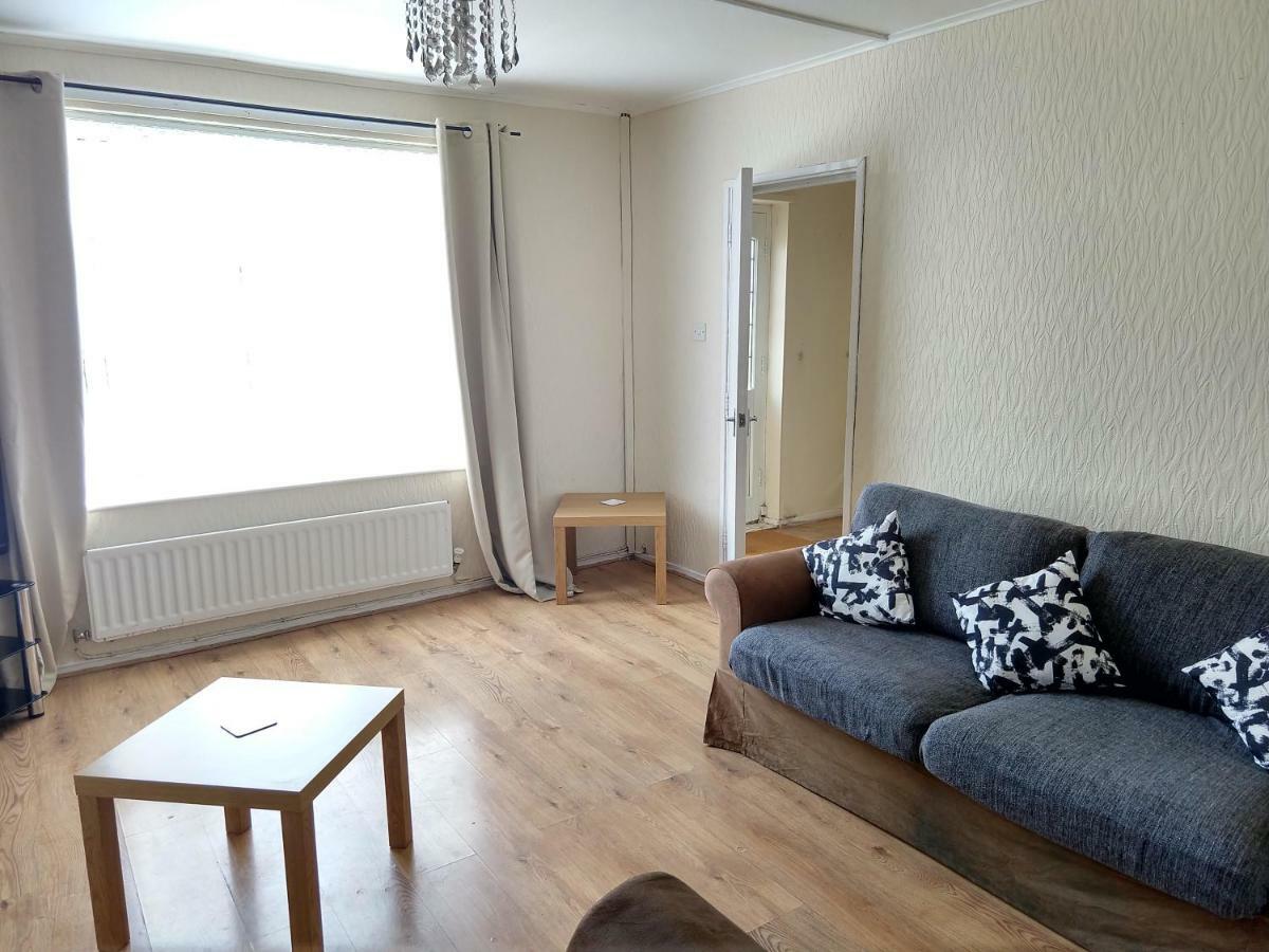 Rowe Gardens - Self Catering - Guesthouse Style - Comfortable Twin Or Double Rooms - Quiet Residential Area Workington Zewnętrze zdjęcie