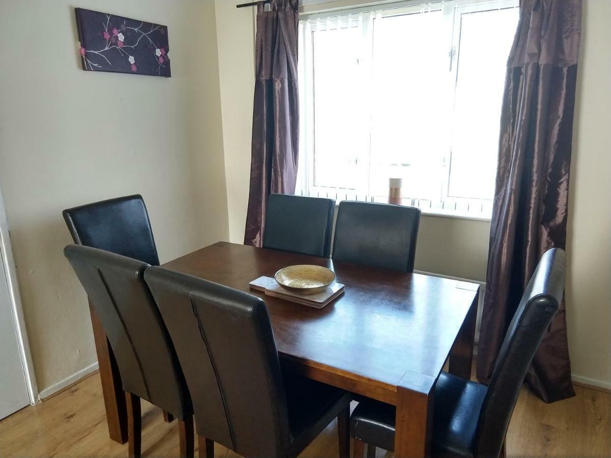 Rowe Gardens - Self Catering - Guesthouse Style - Comfortable Twin Or Double Rooms - Quiet Residential Area Workington Zewnętrze zdjęcie